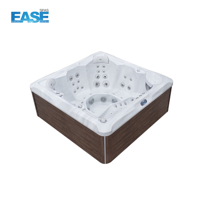 Banheiras de hidromassagem ao ar livre Piscinas aquecidas e a jato Banheira de hidromassagem romântica